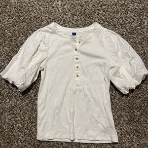 Old Navy button up top white